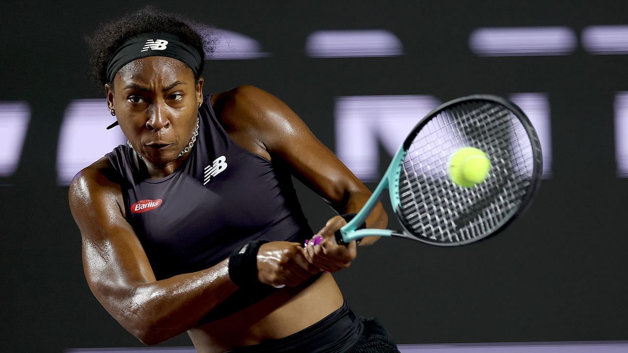 Coco Gauff hits a backhand against Ons Jabeur at the 2023 WTA Finals