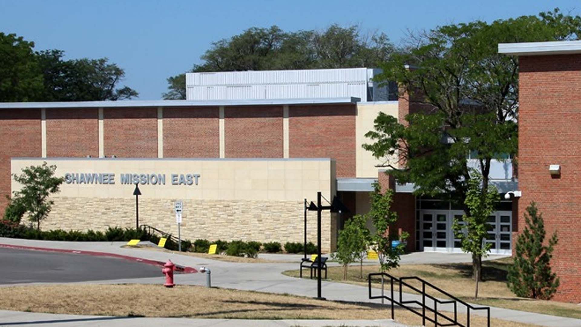 Shawnee Mission East High School slammed over racial-slur controversy (Image via Facebook/@ShwaneeMissionEast)