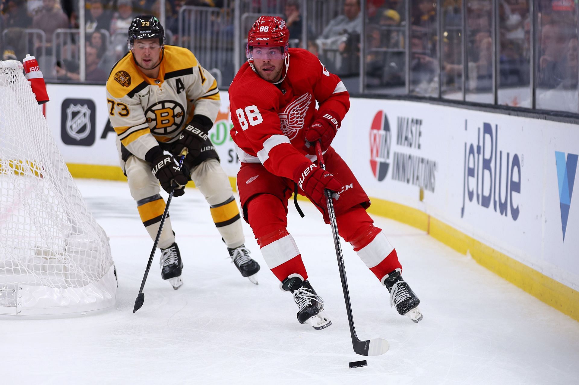 Boston Bruins Vs Detroit Red Wings Game Preview Lines Odds