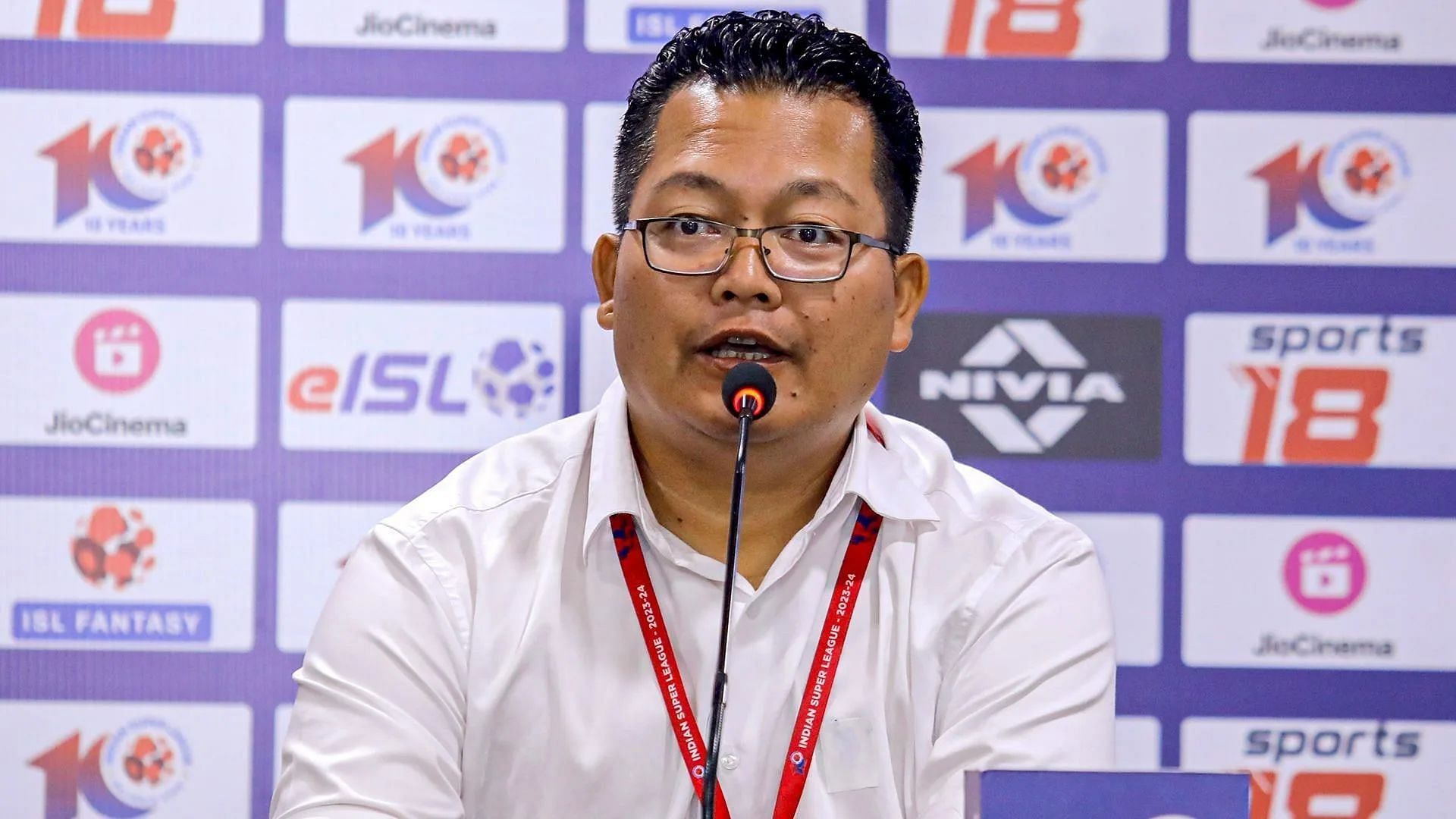 Hyderabad FC head coach Thangboi Singto addressing the media after the draw to Punjab FC. (ISL)