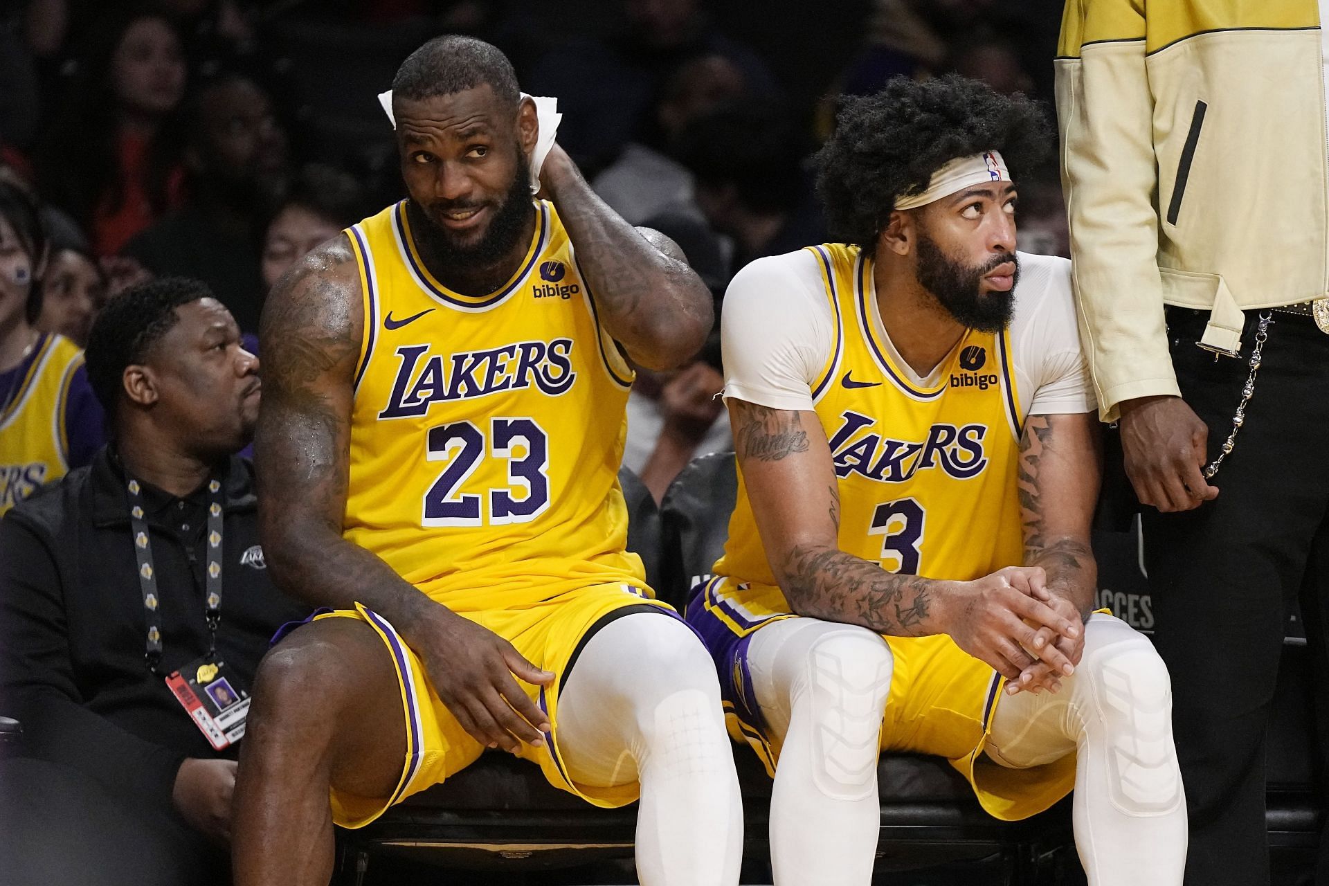 Lebron james hot sale injury lakers