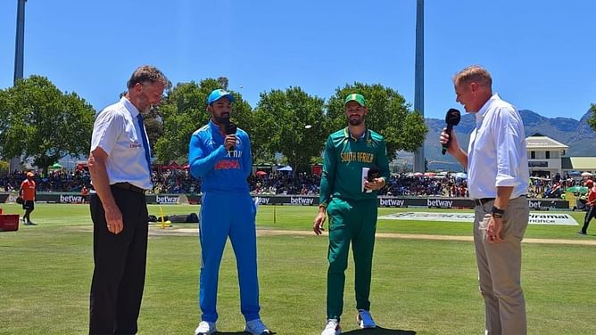 SA vs IND : RCB के युवा बल्लेबाज ने किया टीम इंडिया के लिए डेब्यू, 2 बड़े बदलावों के साथ भारत की पहले बल्लेबाजी