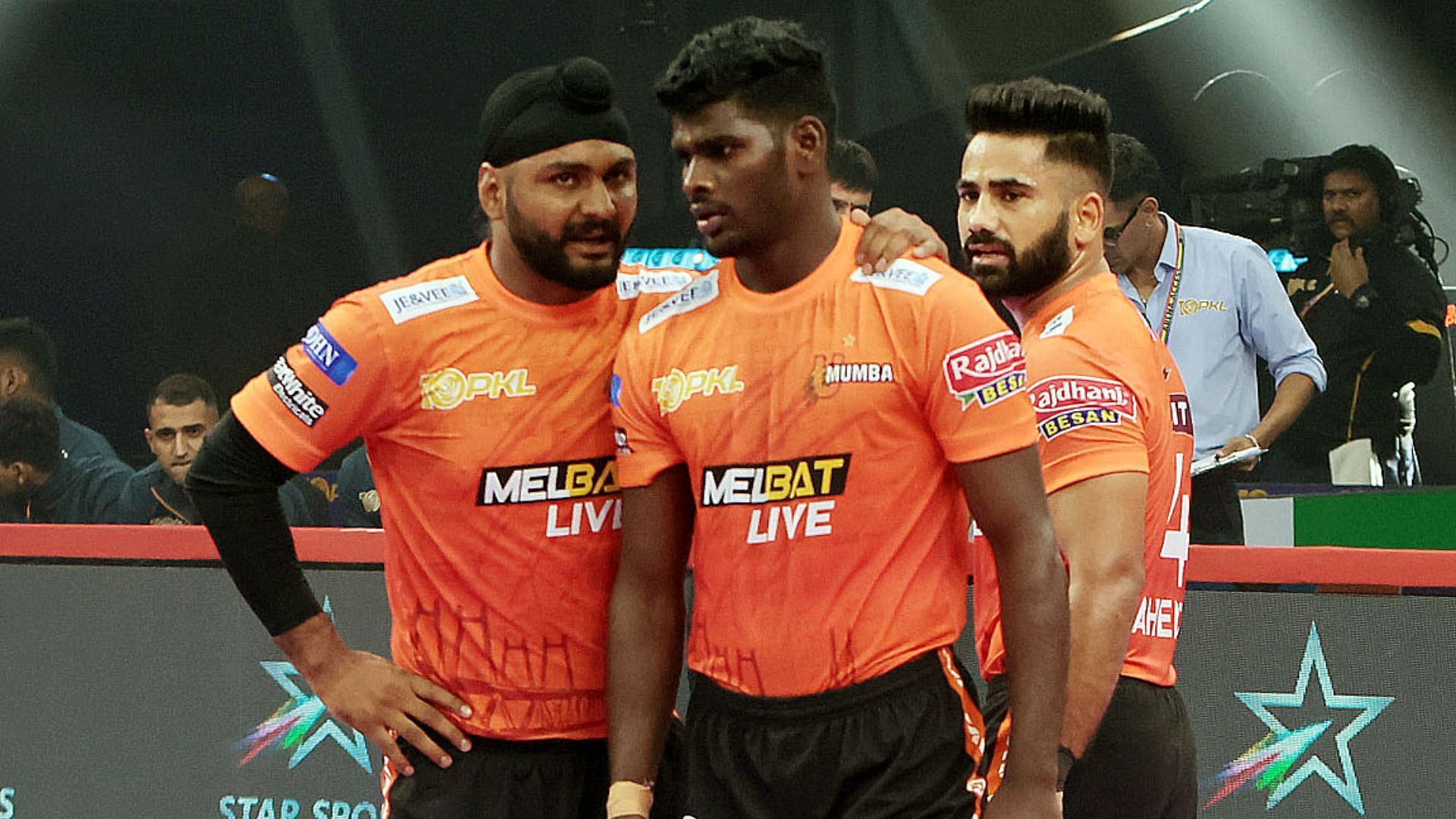 U Mumba in action against Patna Pirates (Image via Pro Kabaddi League)