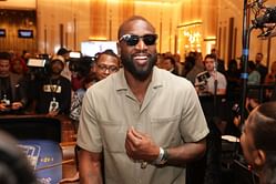 Dwyane Wade drops mic: "All I see are legends of the game" ft. Steph Curry & LeBron James, NBA royalty