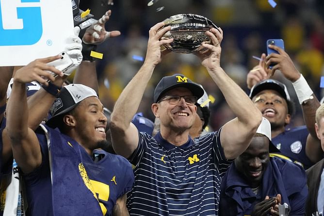 Who are the Michigan-Iowa announcers in the Big Ten Championship Game today on FOX?