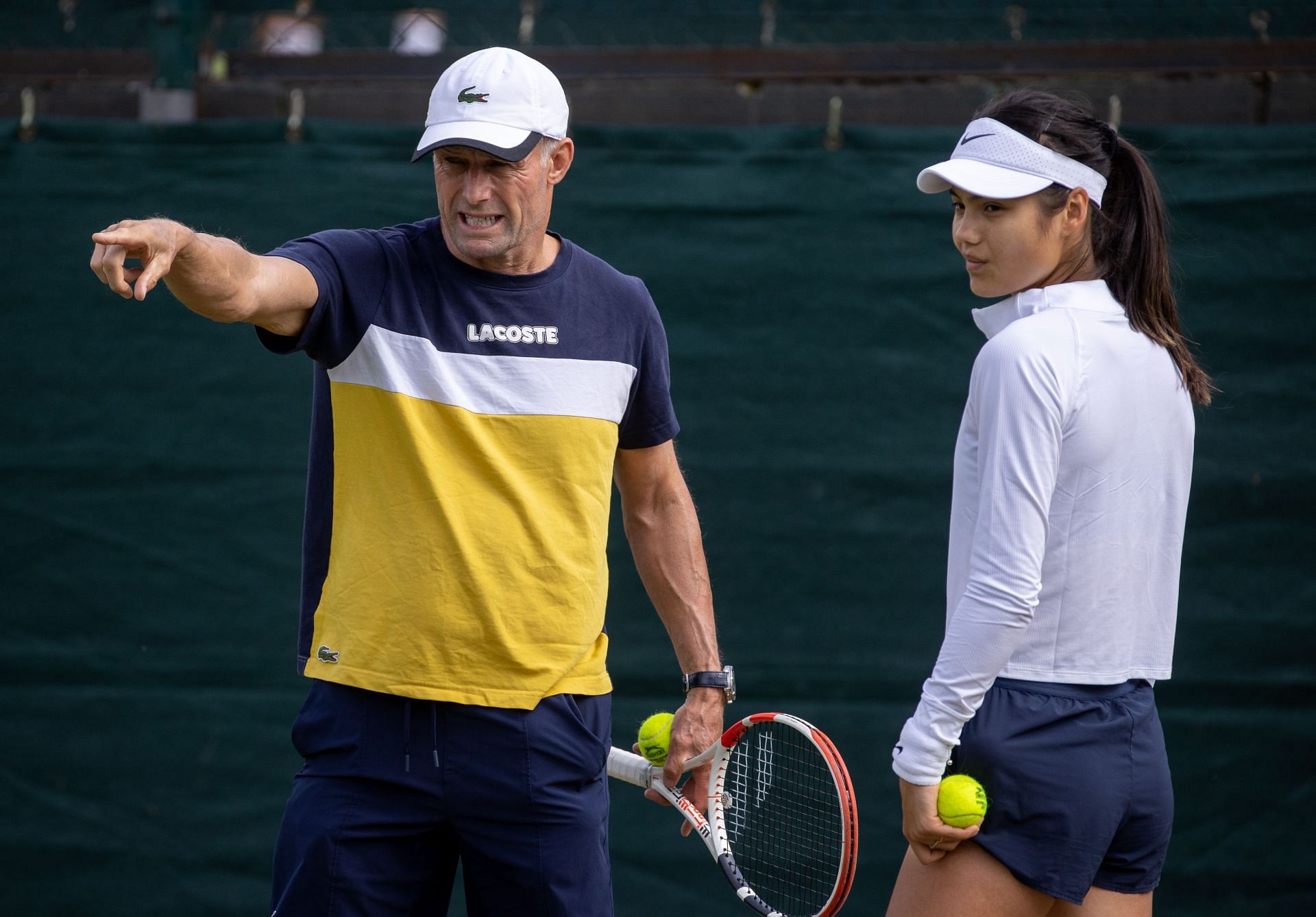 Emma Raducanu with coach Nigel Sears at Wimbledon 2021