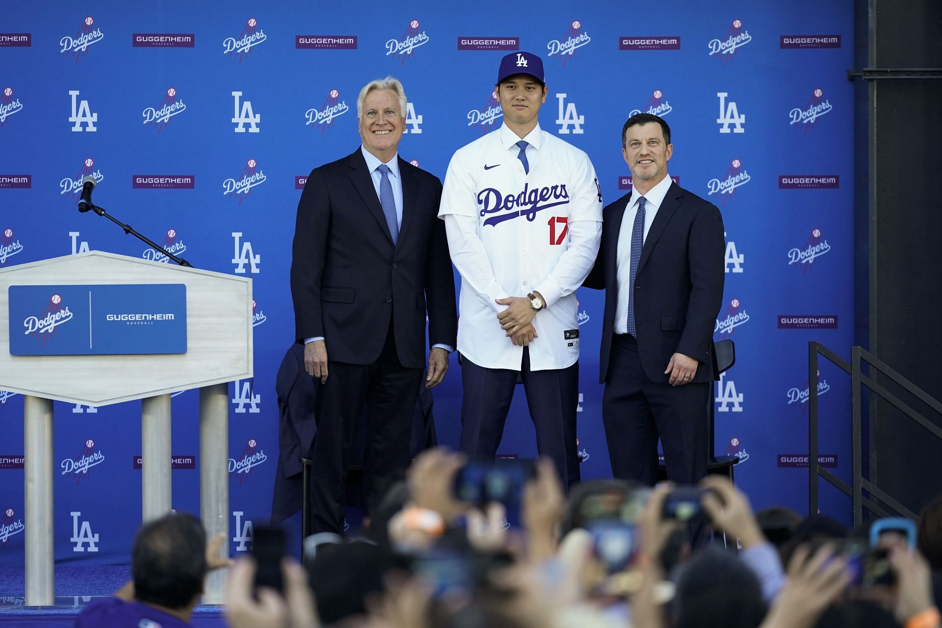 Shohei Ohtani joined the Dodgers.