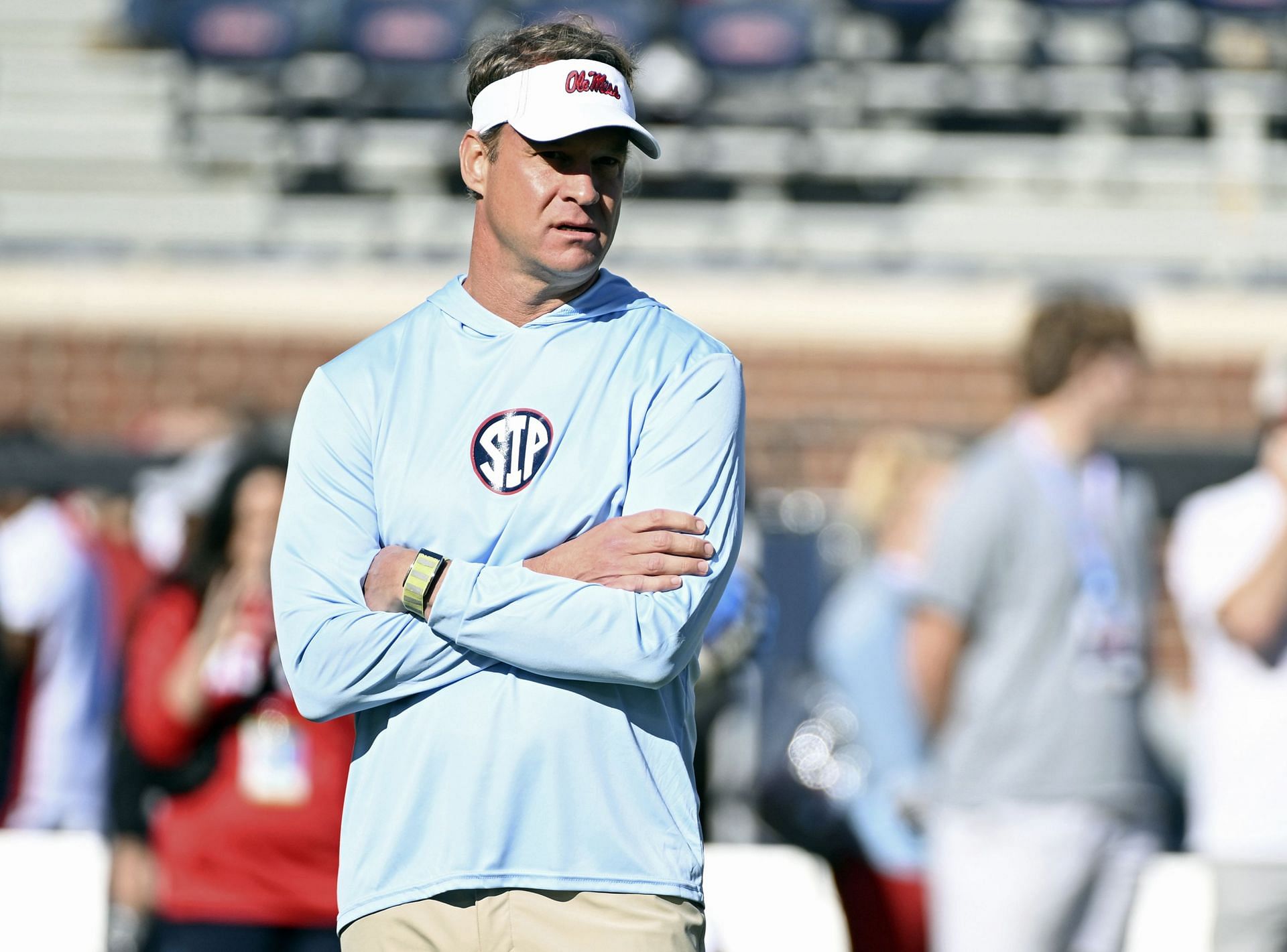 "Why SEC Teams So Weird": CFB Fans Stunned By Lane Kiffin’s Strange ...