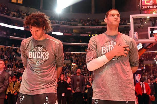 Brook Lopez and Robin Lopez (left), Source:- Getty Images