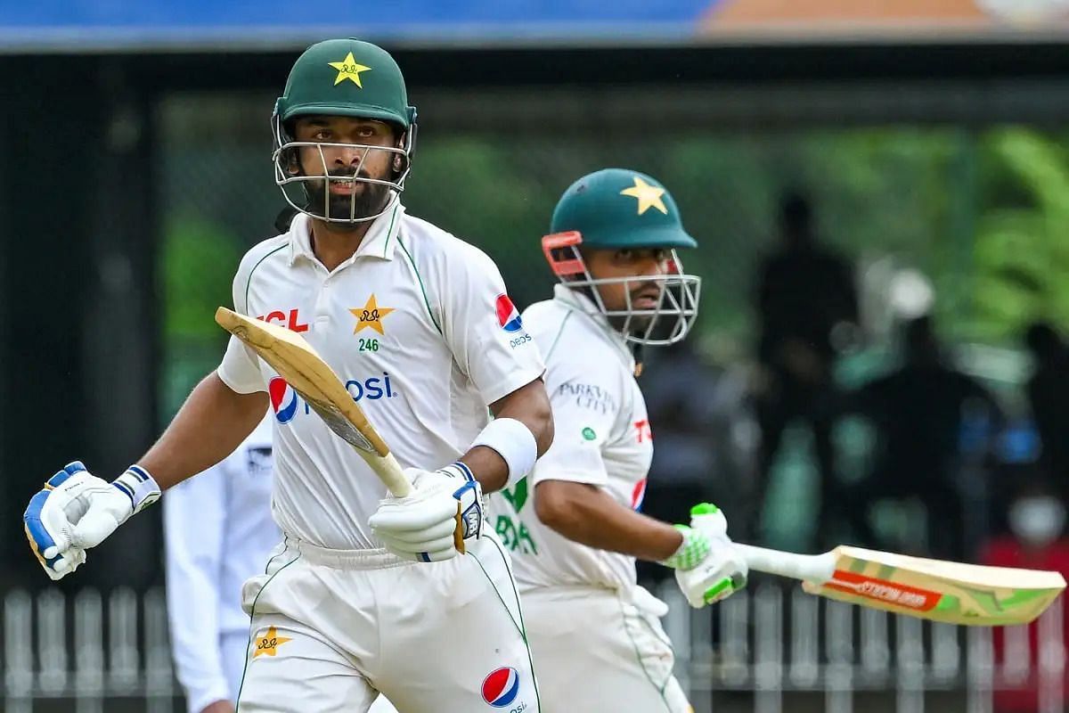 पाकिस्तानी बल्लेबाज अब्दुल्ला शफीक और बाबर आजम 