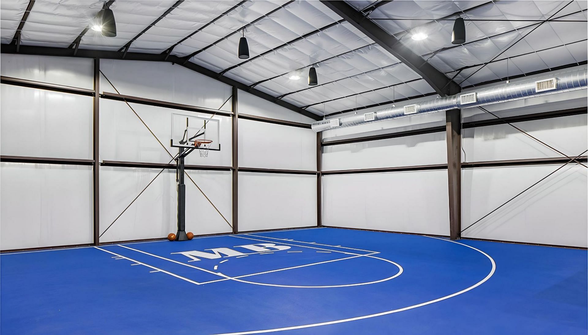 Mookie Betts &#039; personalized basketball court at his listed $8.5 million property (image via Robb Report)