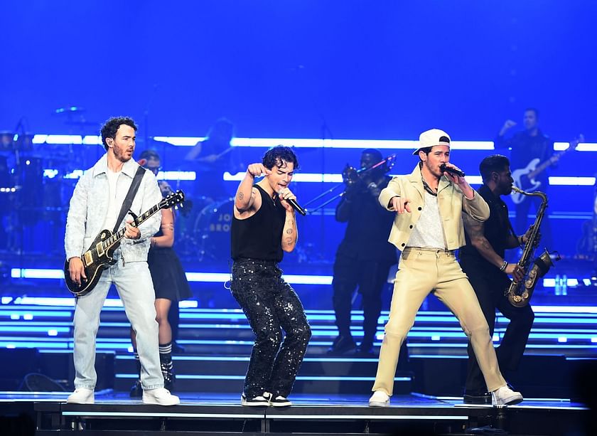 Jonas Brothers to headline pregame concert for 2024 NHL Stadium Series -  ABC News