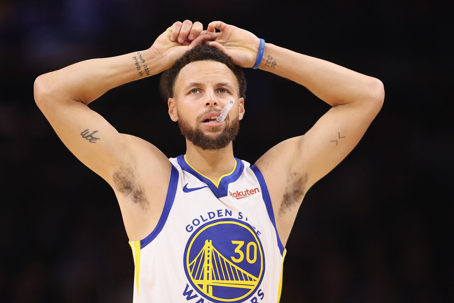 Steph Curry Inks Up His Personal Tattoo Artist