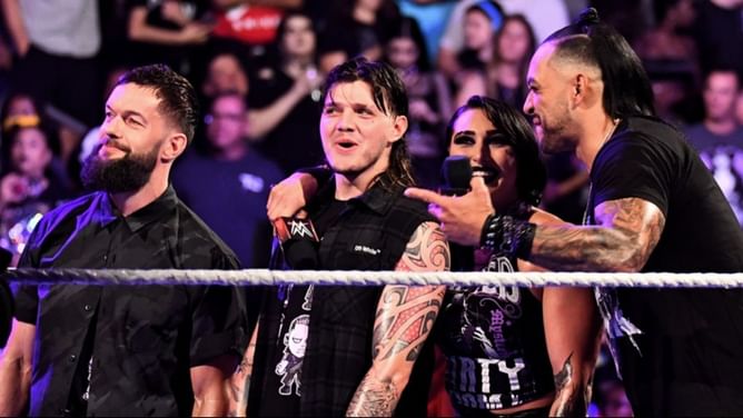 "I'm available" - The Judgment Day has a message from WWE Hall of Famer
