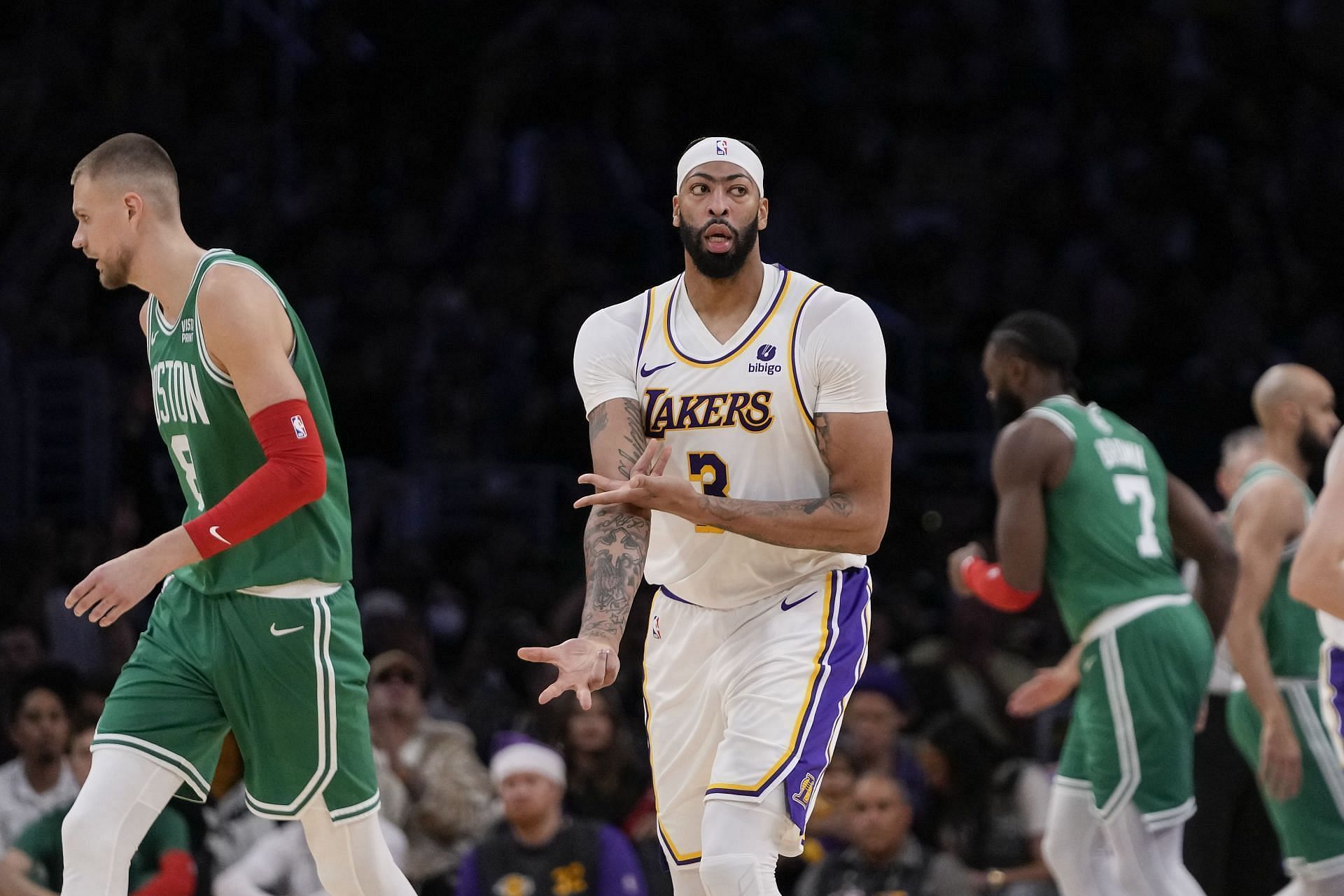 LA Lakers Injury Report (Dec. 28): Latest Update On Anthony Davis And ...