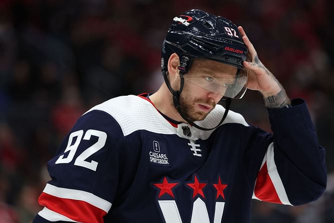 Evgeny Kuznetsov breaks silence after first-career healthy scratch by Caps head coach