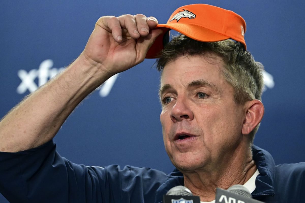 Sean Payton Why did Sean Payton yell at Russell Wilson? Broncos HC