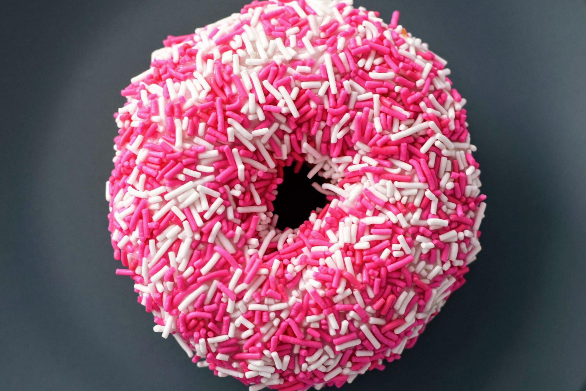 Stop eating sugar benefits (image sourced via Pexels / Photo by time)
