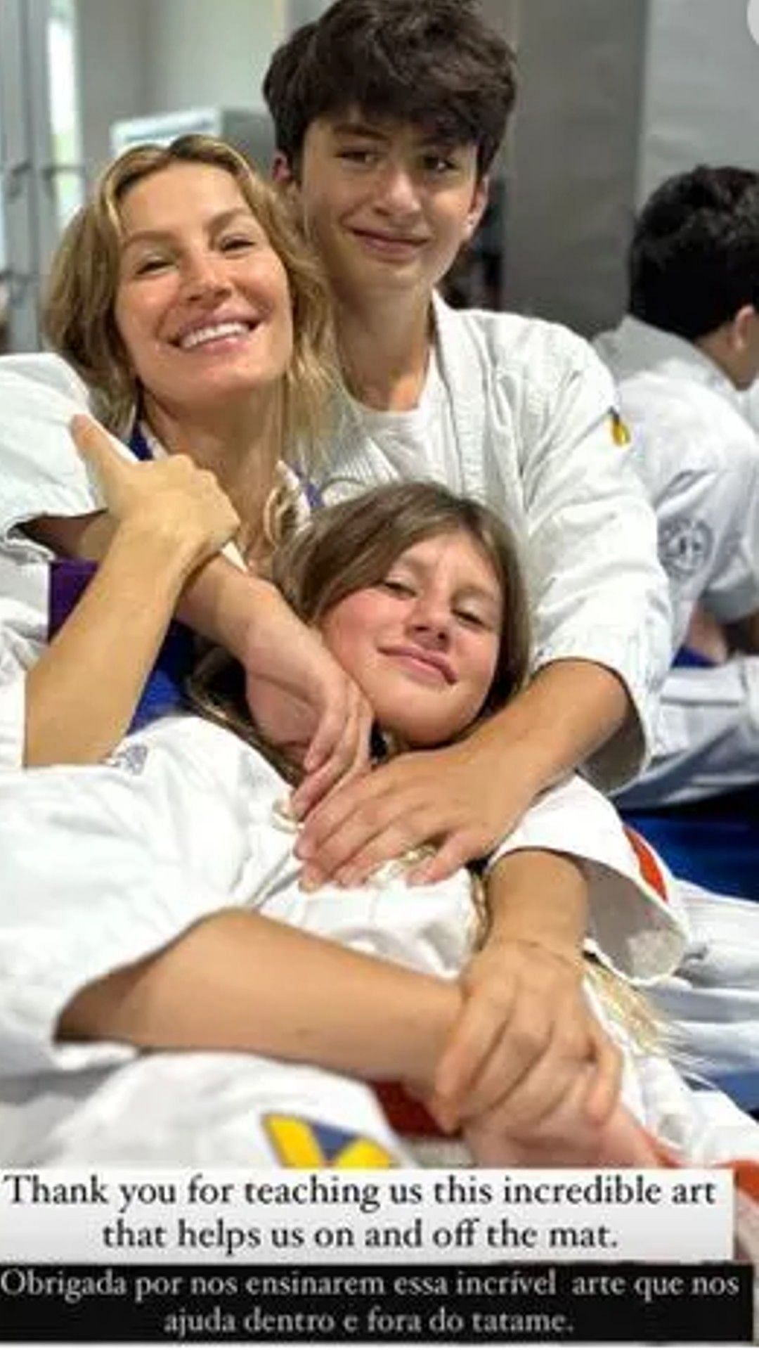 Gisele Bundchen and her children Benjamin and Vivian have become fans of Jiu-Jitsu.