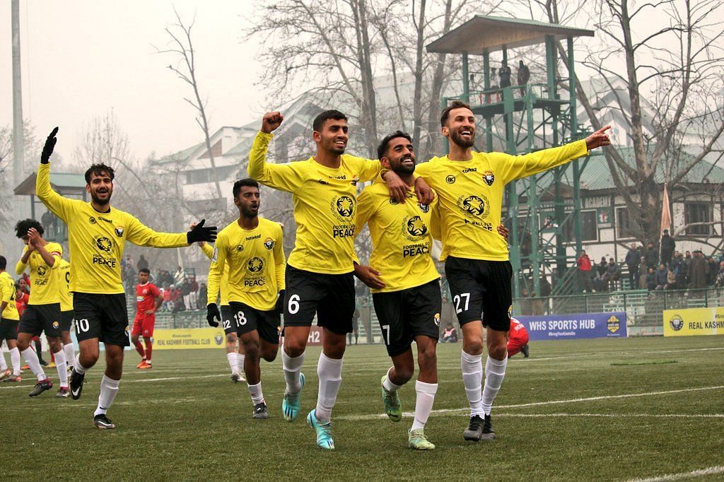 Real Kashmir celebrating their I-League victory (Image Credits: I-League Twitter)