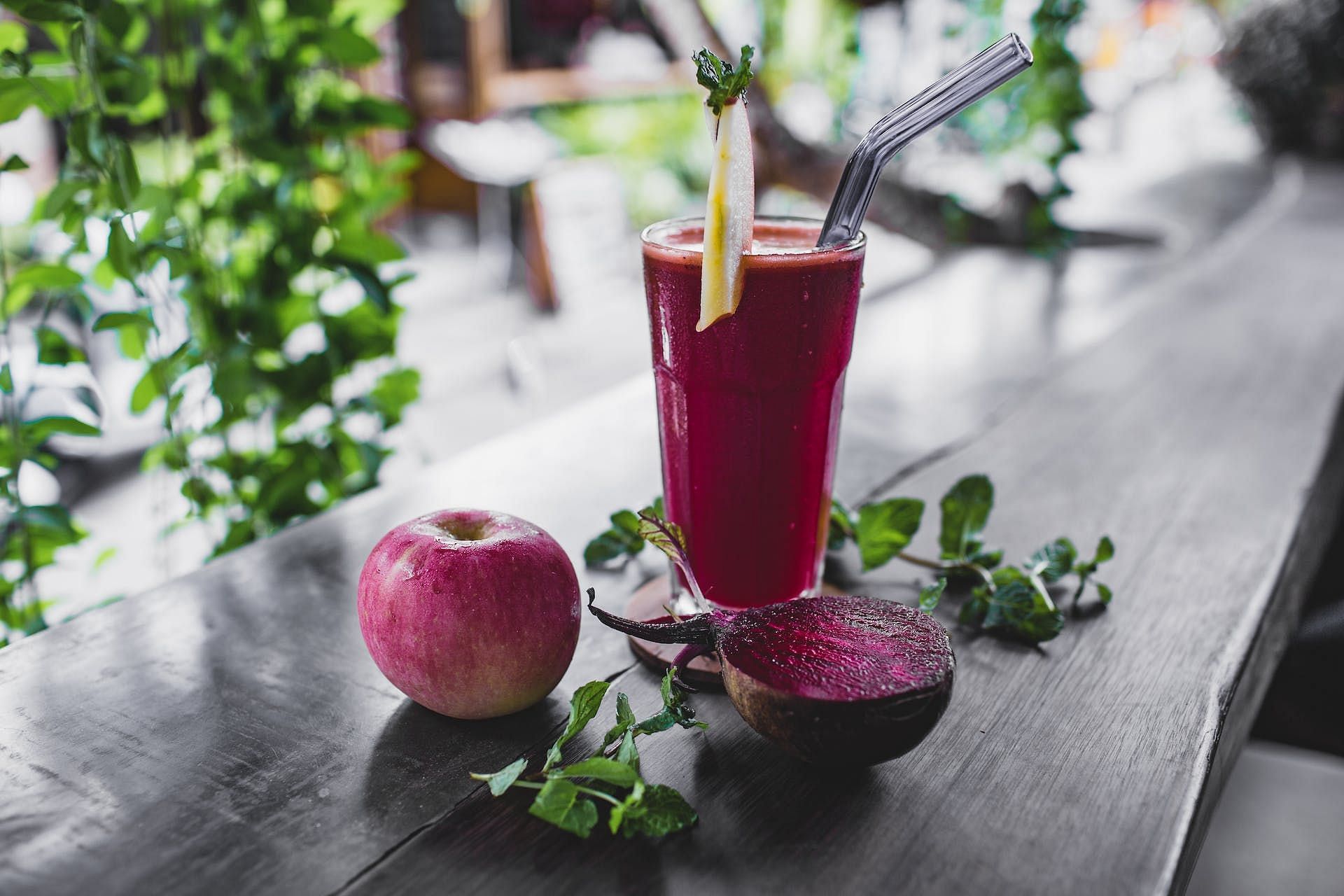 Drinking fruit juice for eyes can be very beneficial  (Image via Pexels/ROMAN ODINTSOV)