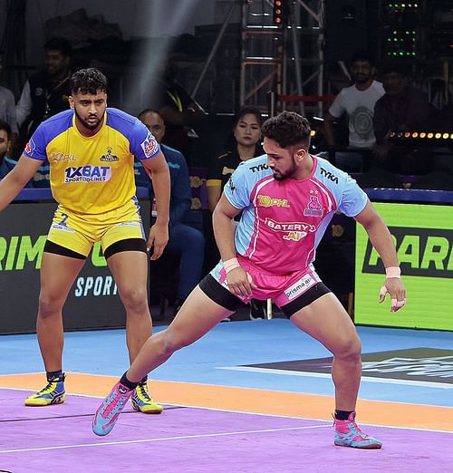 Sunil Kumar with a Super raid against Tamil Thalaivas (Credits: PKL)