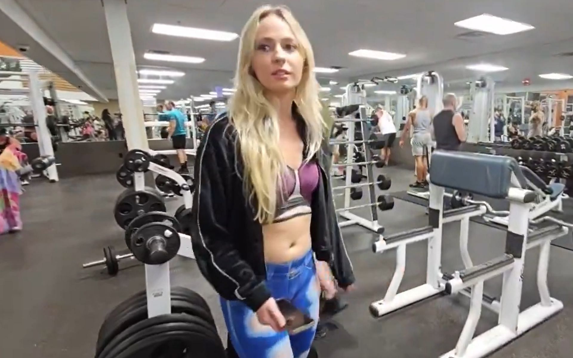 Kick streamer Natalie Reynolds responds to backlash for wearing body paint at gym (Image via @onlynatreynolds/X)