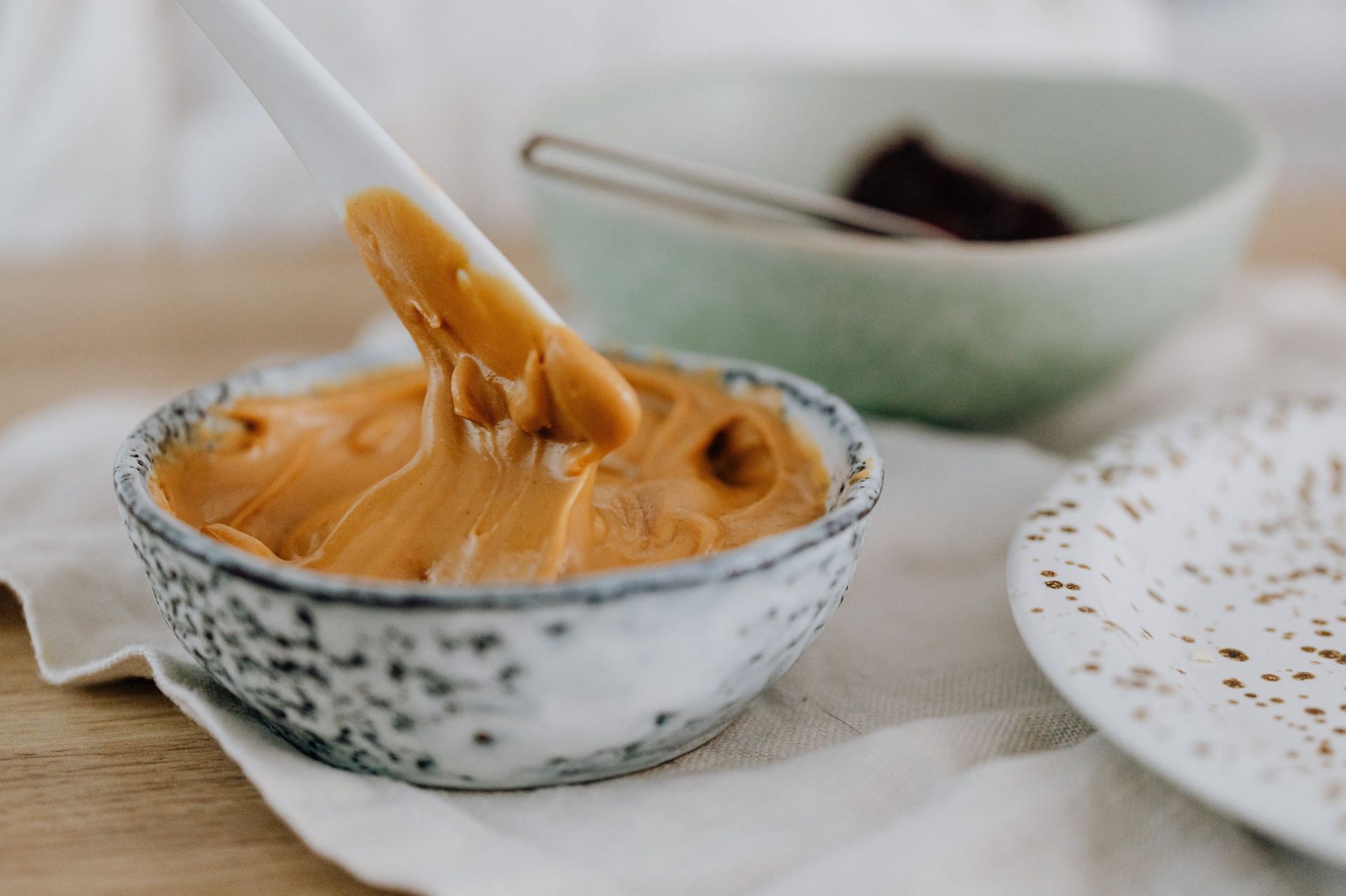 Benefits of eating PB (Image sourced via Pexels / Photo by karolina grabowska)