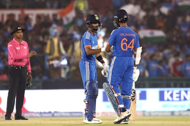 रोहित शर्मा के साथ टी20 वर्ल्ड कप में ये खिलाड़ी करेगा ओपन, पूर्व दिग्गज ने ऋतुराज और शुभमन गिल को किया बाहर