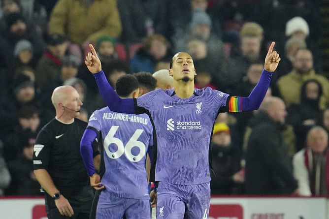 "It’s good to see that" - Virgil van Dijk says Liverpool star is 'world-class' in his eyes after 2-0 Sheffield United win