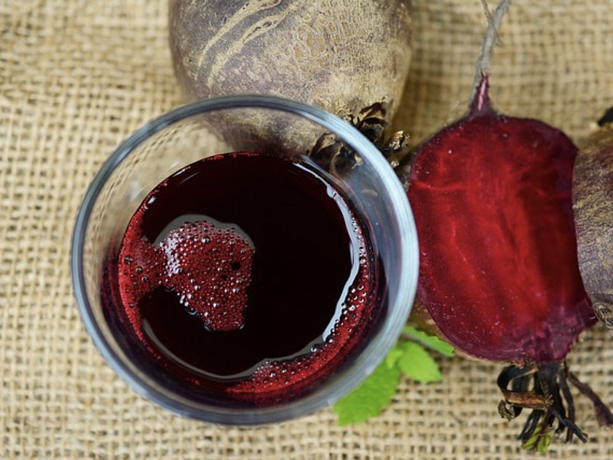 Homemade beetroot juice (Image via Pixabay)