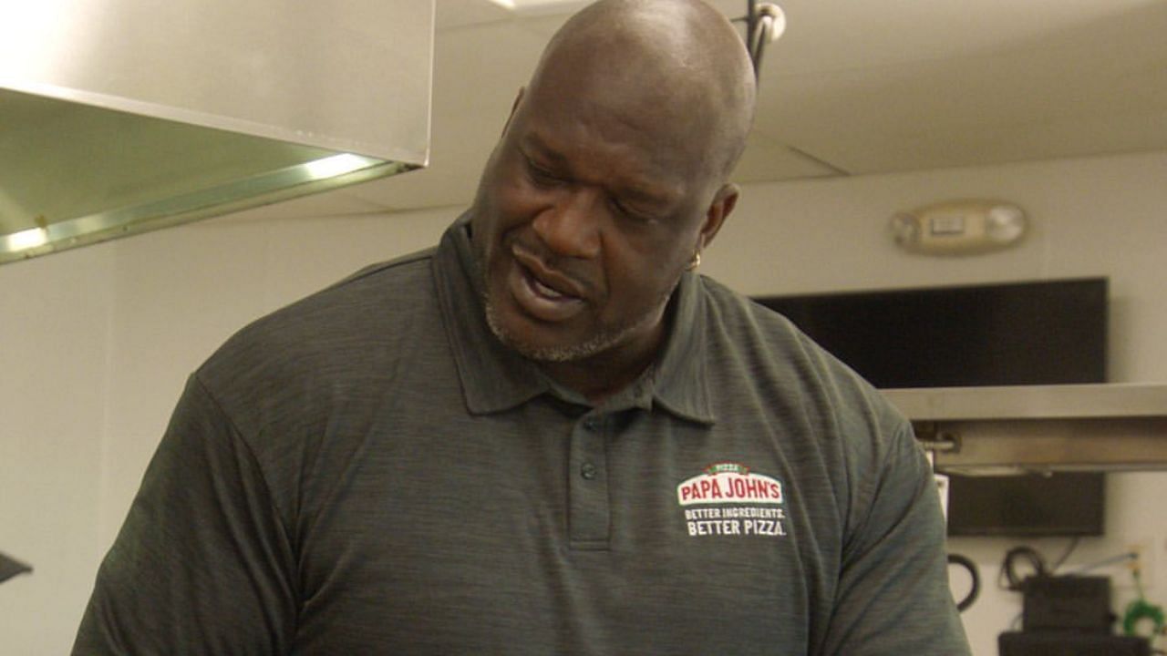 Shaquille O&rsquo;Neal rocking the Papa Johns ad
