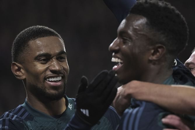 PSV 1-1 Arsenal: 5 Hits and Flops as the Gunners win Group B with a hard-fought draw | UEFA Champions League 2023-24