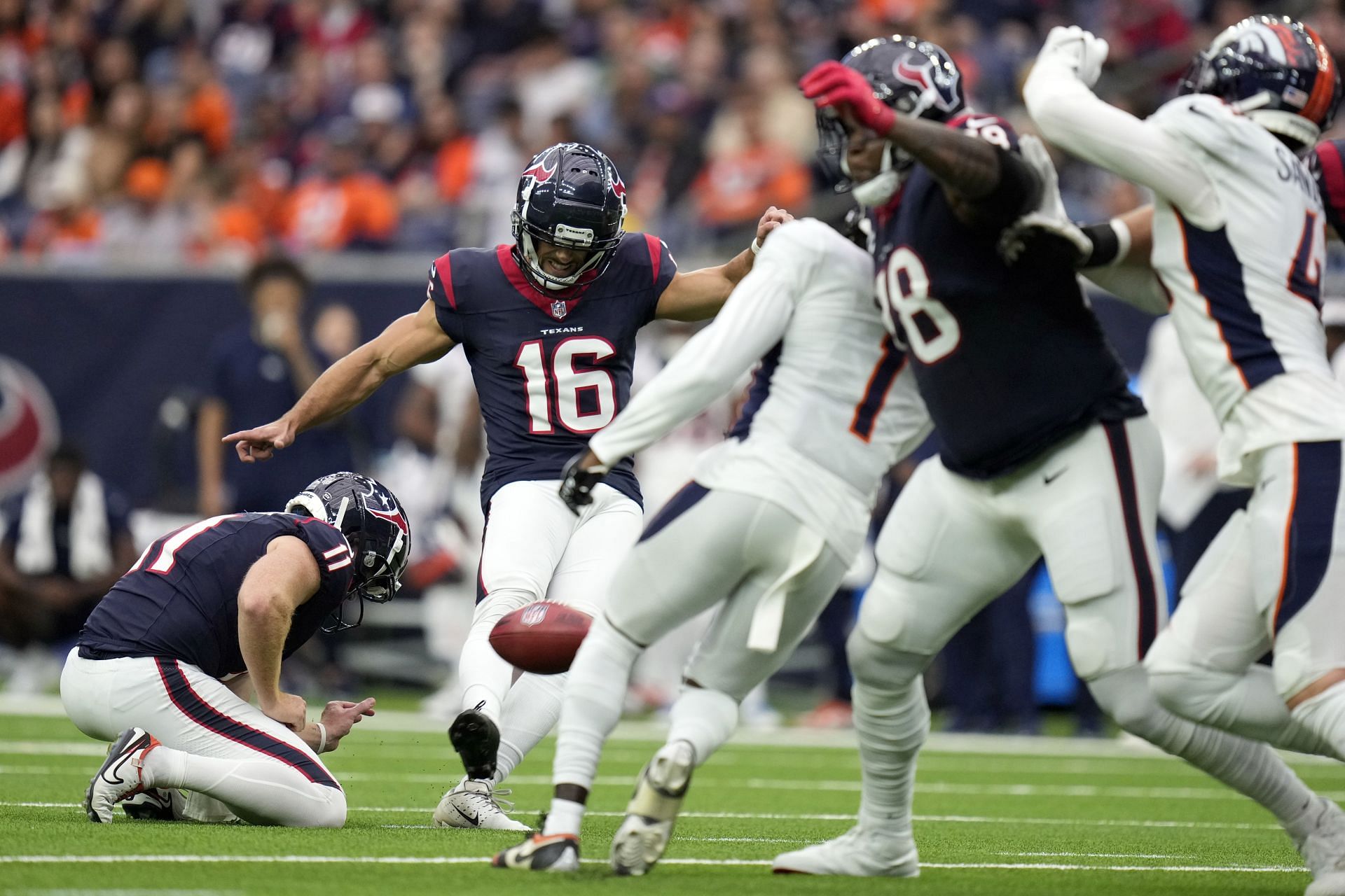 Fantasy Football Week 14 kickers: Matt Ammendola as a replacement if Ka&#039;imi Fairbairn cannot return