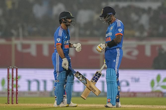 ऑस्ट्रेलिया के खिलाफ चौथे टी20 मुकाबले में नहीं खेलेंगे ये दो खिलाड़ी, पूर्व क्रिकेटर ने दी बड़ी प्रतिक्रिया