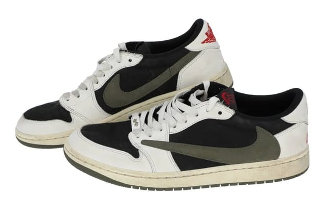 週末限定価格』エアジョーダン1LOW×Travis Scott メンズ｜スニーカー