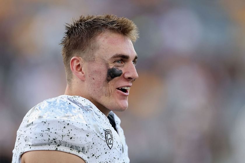 How old is Bo Nix?