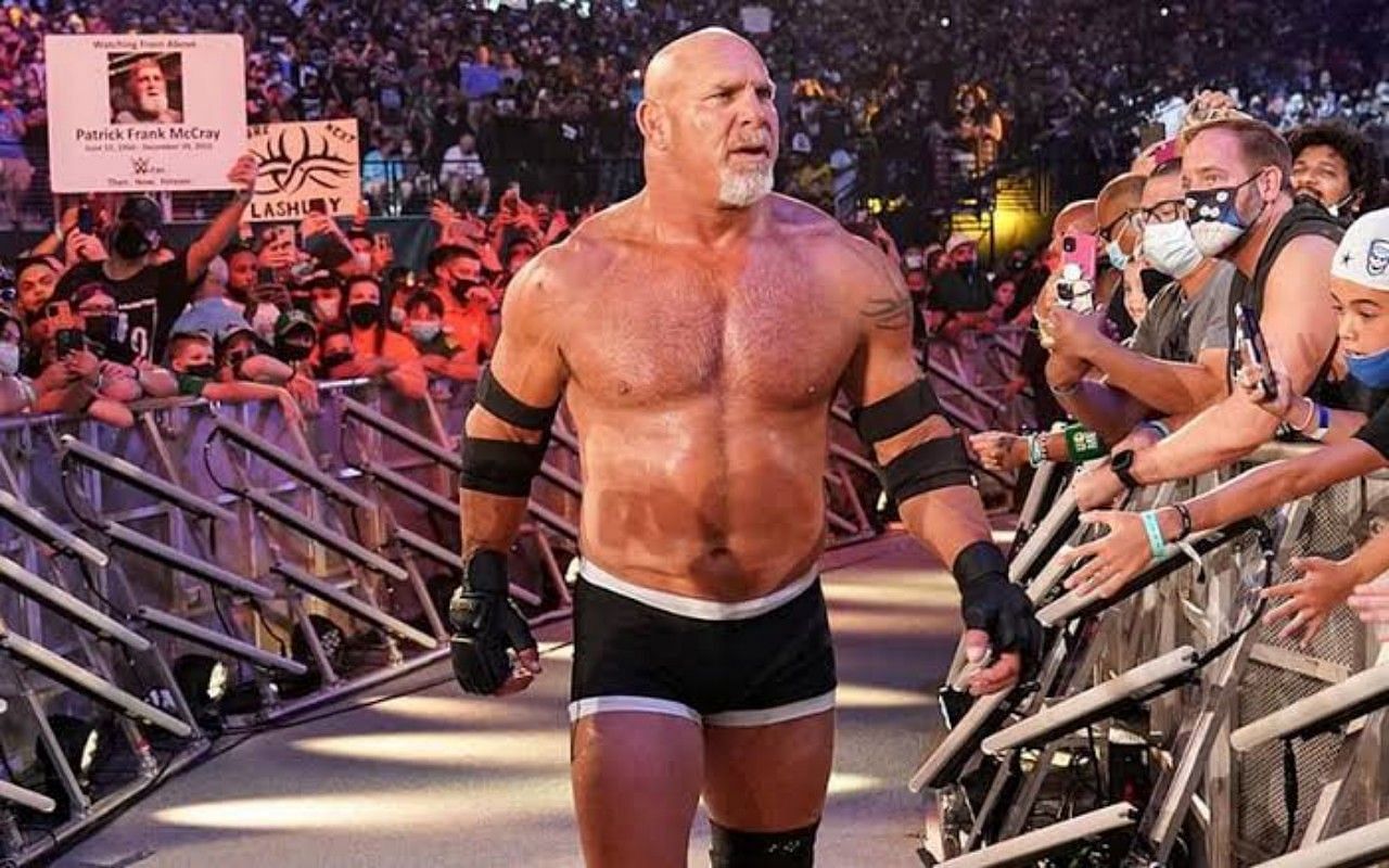 दो बार के WWE यूनिवर्सल चैंपियन गोल्डबर्ग 
