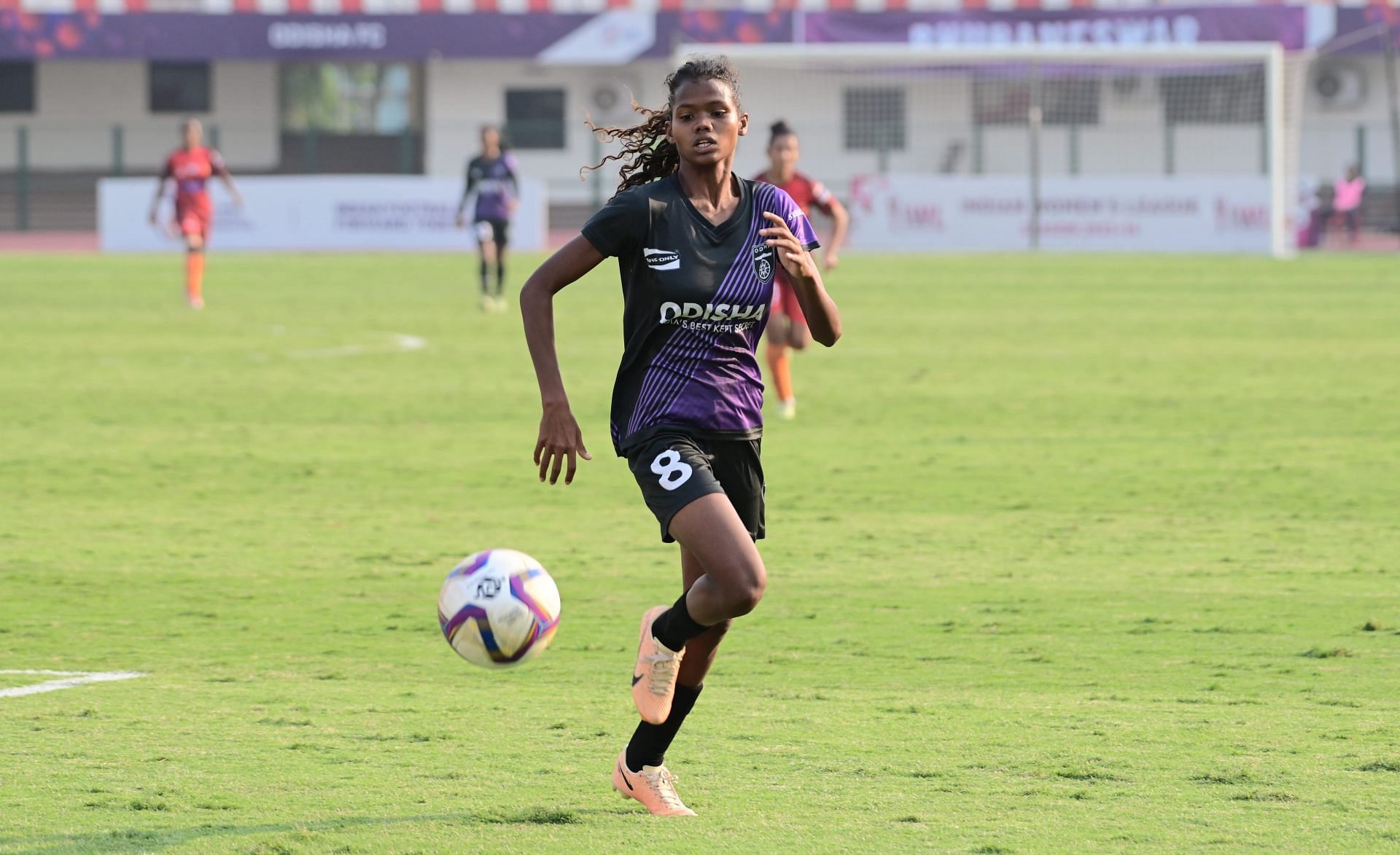 Jasoda Munda in action at the Kalinga Stadium against Gokulam Kerala (Image Credits - OFC Media)