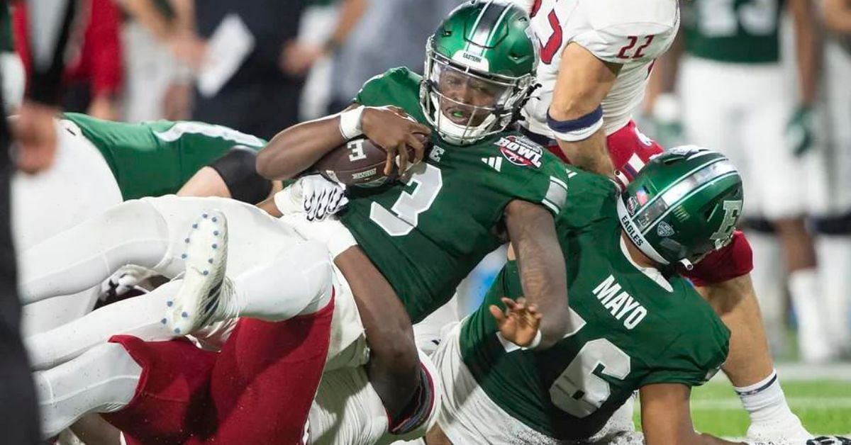 Intense brawl between EMU and South Alabama players in CFB Bowl game draws hilarious reactions