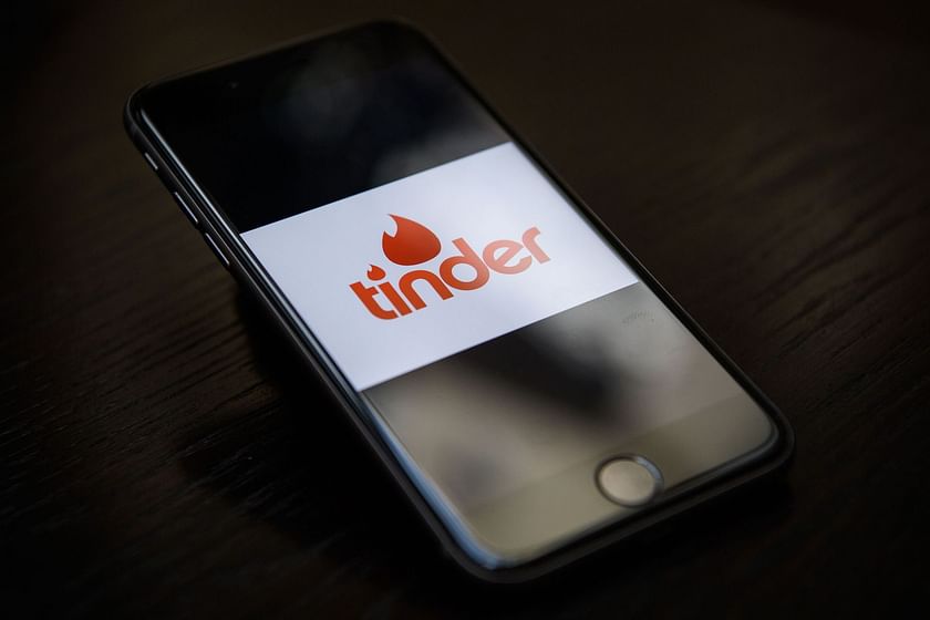 Tinder adds new features like prompts and dark mode
