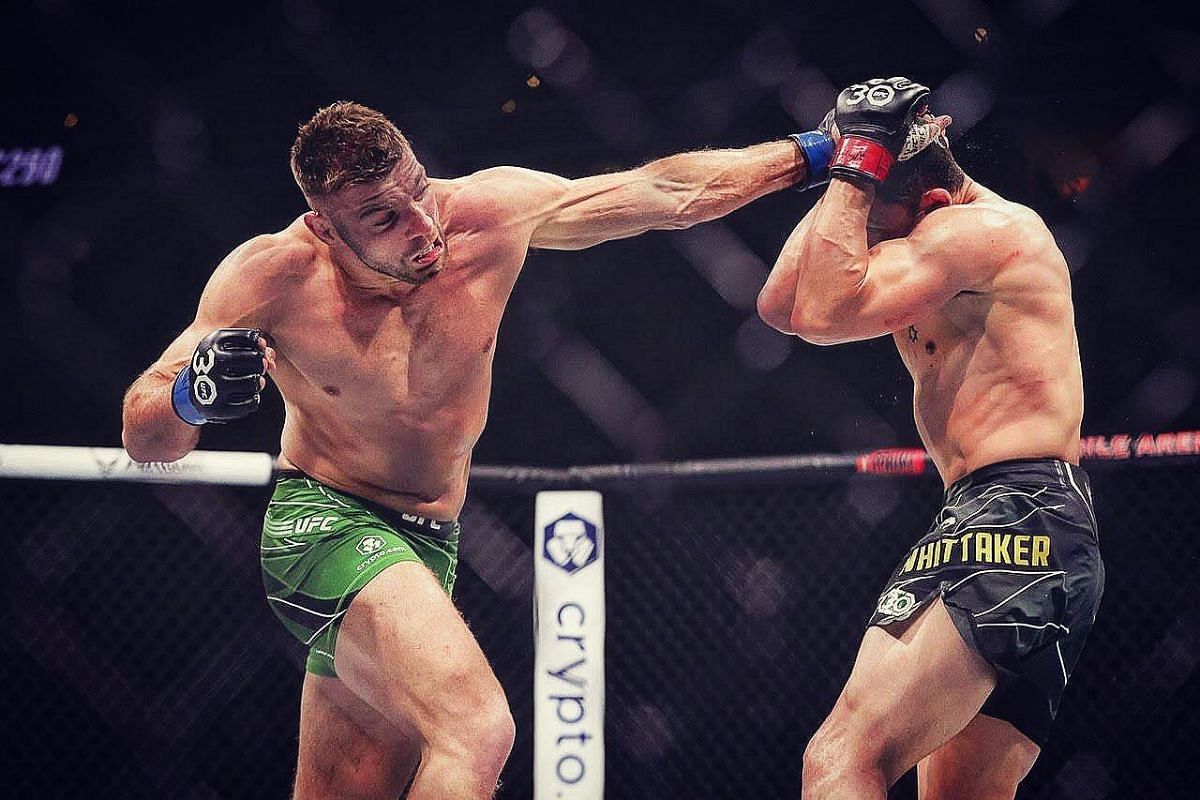 Could Dricus du Plessis help the UFC break into Africa in 2024? [Image Credit: @dricusduplessis on Instagram]