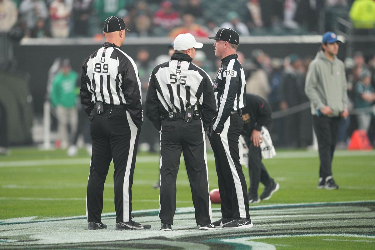 Do NFL refs get fined for bad calls? League&rsquo;s approach towards bad officiating explored