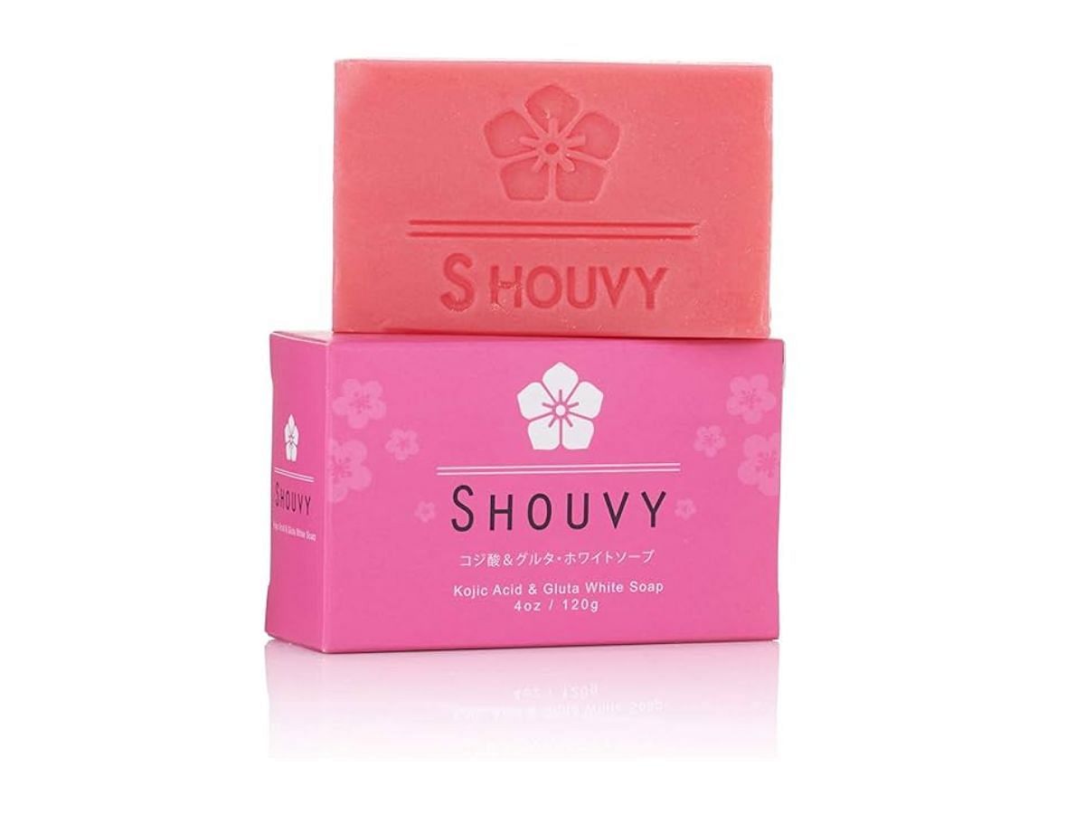 Shouvy Kojic Acid and Gluta White Soap (Image via Amazon)