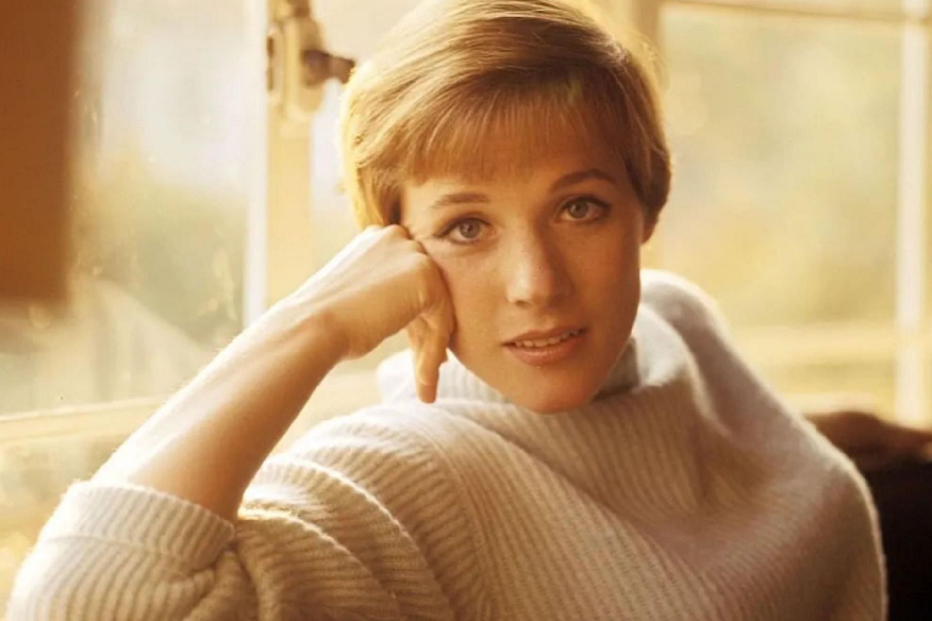 Julie Andrews (Image via Instagram/@dialmfor.movie)