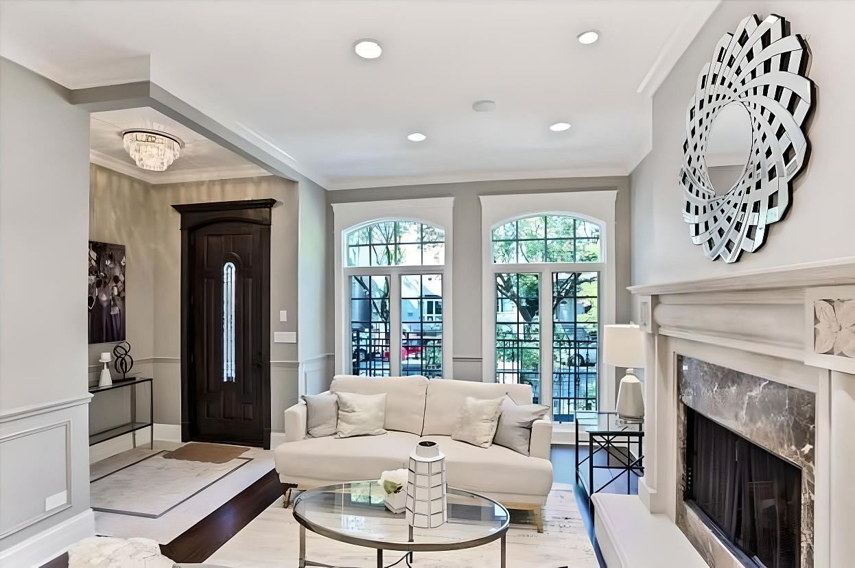 Kimbrel&#039;s rented Lakeview mansion (Image credit: Redfin real estate agent)
