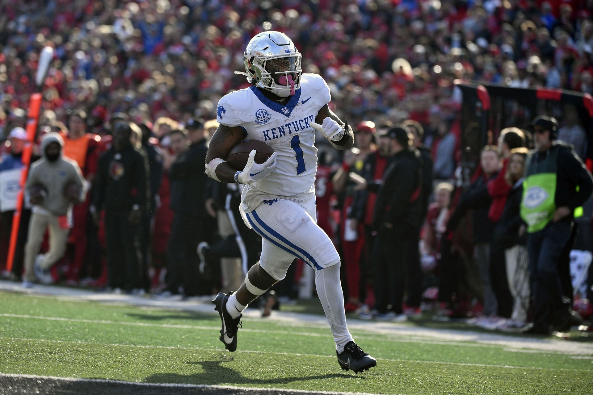 Is Ray Davis playing in the bowl game Today? Kentucky RB's status