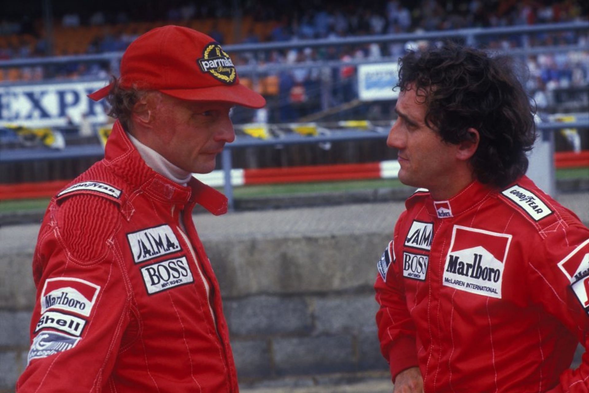 Niki Lauda (L) and Alain Prost (R) (Photo by Pool Bakalian-De Keerle/Gamma-Rapho via Getty Images)