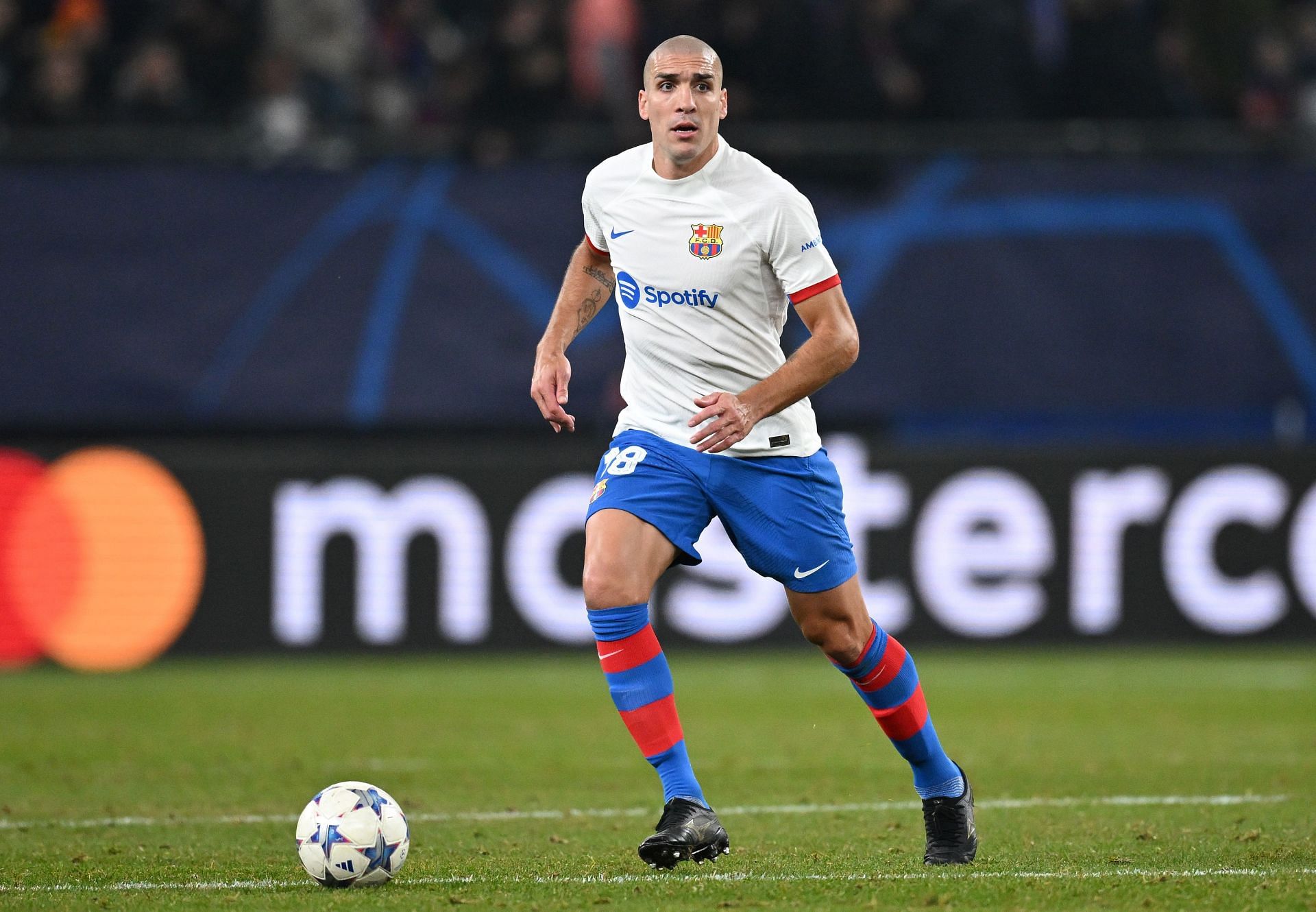 Oriol Romeu&#039;s future at the Camp Nou is up in the air.