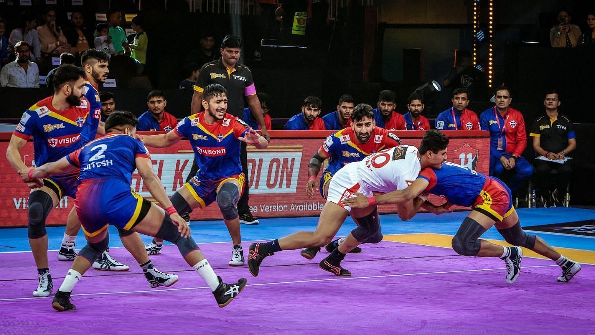 UP Yoddhas in action against Haryana Steelers in the previous game (Image Courtesy: Twitter/UP Yoddhas)